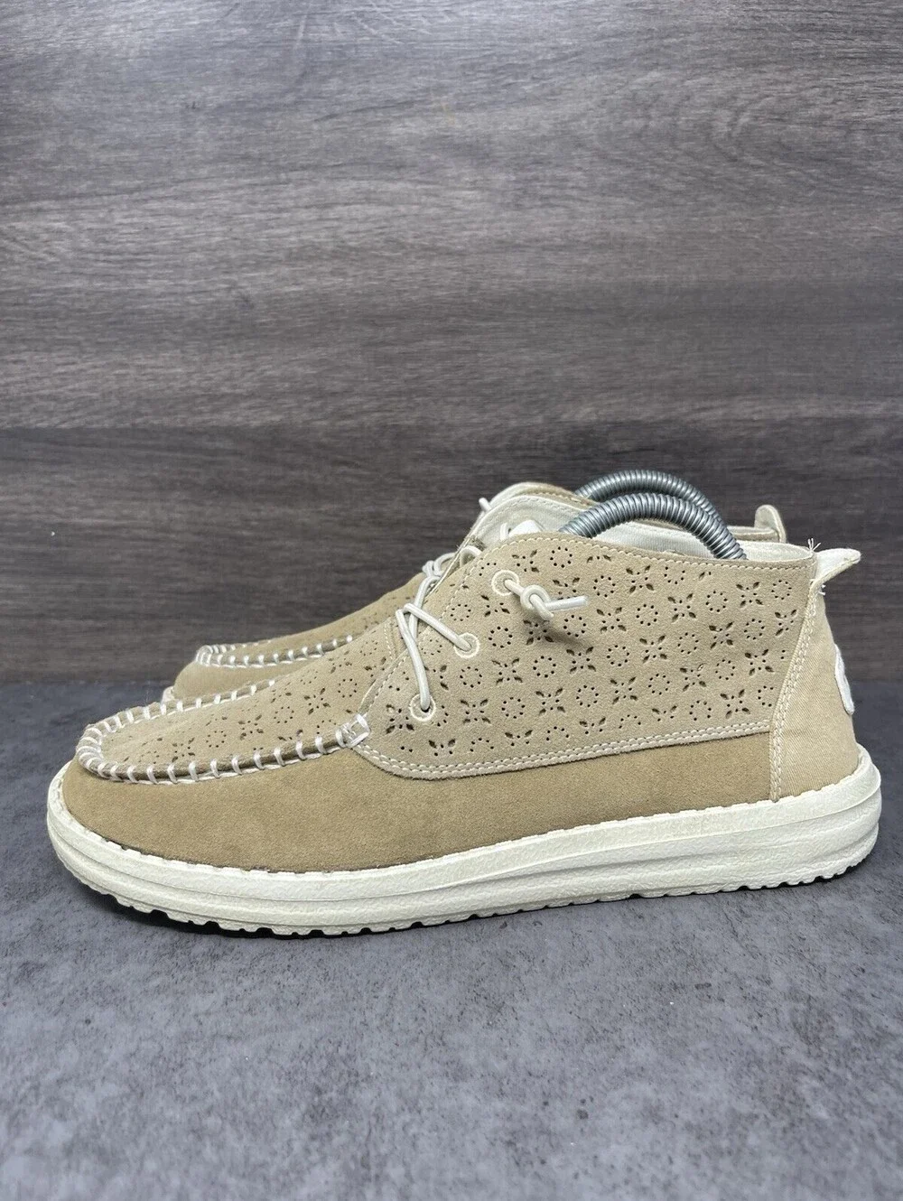 Hey Dude Wendy Mid Suede Boho Womens Size 9 Cognac Chukka Casual 40942-21N